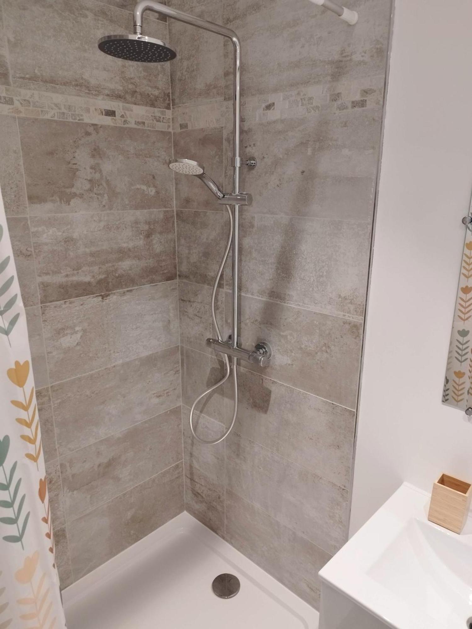 Le New York Bisontin 2 Apartment Безансон Екстериор снимка
